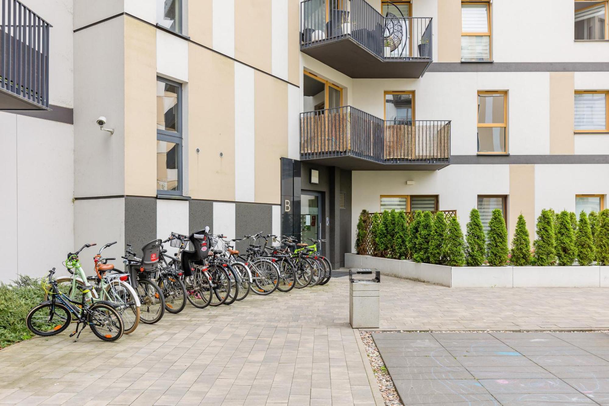 Metro Bielany Apartments By Noclegi Renters Warschau Exterior foto