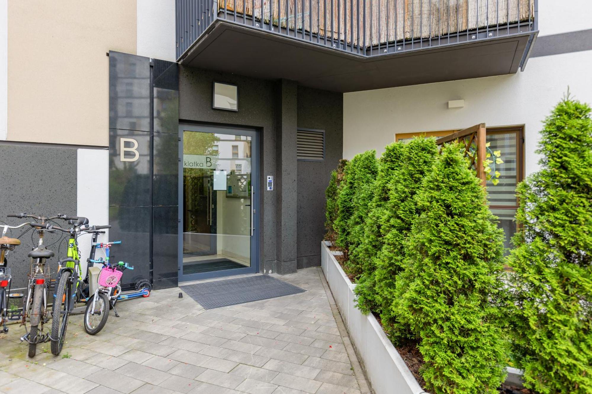 Metro Bielany Apartments By Noclegi Renters Warschau Exterior foto